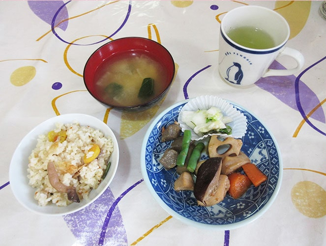 食事(昼食)提供